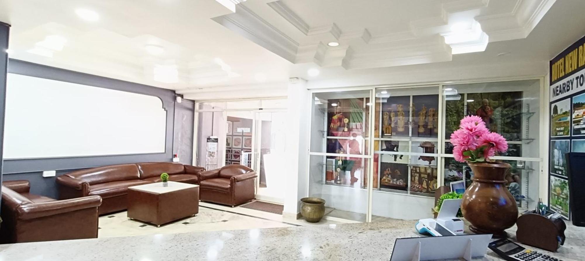 Hotel New Rajdarshan Madikeri Eksteriør bilde